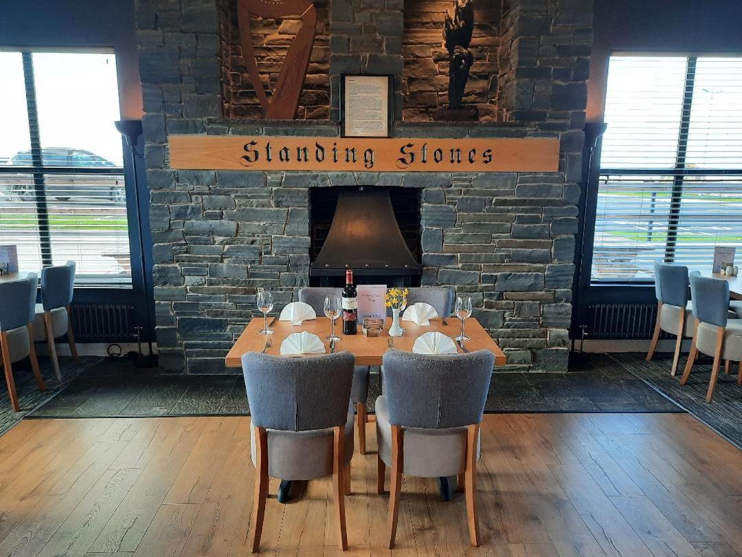 Standing Stones Lodge Belfast Eksteriør billede