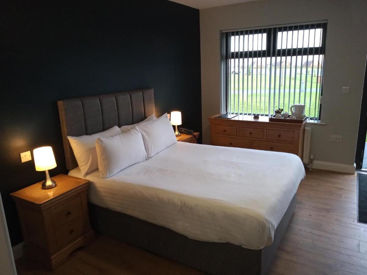 Standing Stones Lodge Belfast Eksteriør billede
