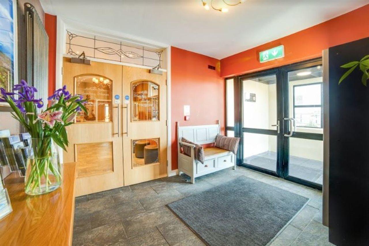 Standing Stones Lodge Belfast Eksteriør billede